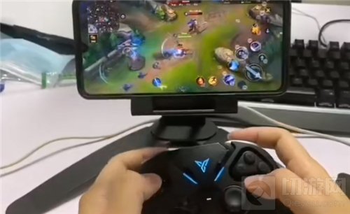 英雄联盟手游可以用手柄玩吗 LOL手游使用手柄操作方法教程
