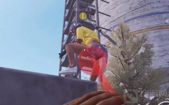 和平精英水泥厂大圆柱上去方法 水泥厂怎么上去