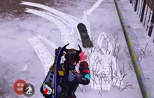 和平精英水泥厂大圆柱上去方法 水泥厂怎么上去