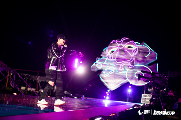 LOLM艾欧尼亚杯NV夺冠，多位大咖明星助阵排满拉满